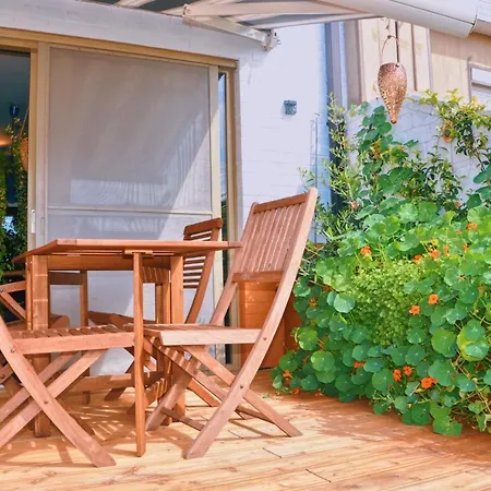Vintage Style Botanical Home With Jacuzzi In Gent 펜션
