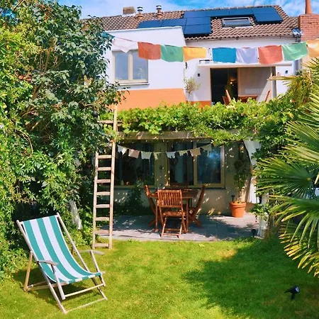 Vintage Style Botanical Home With Jacuzzi In Gent Semesterbostad