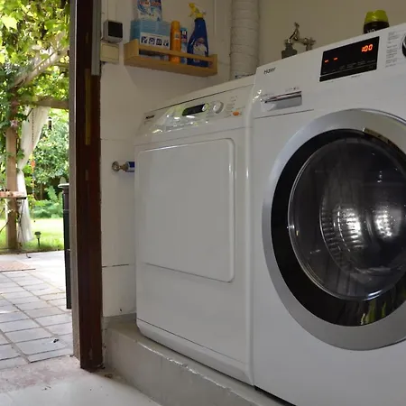 Vintage Style Botanical Home With Jacuzzi In Gent 헨트